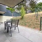 Grosszuegige Wohnung Mit Terrasse